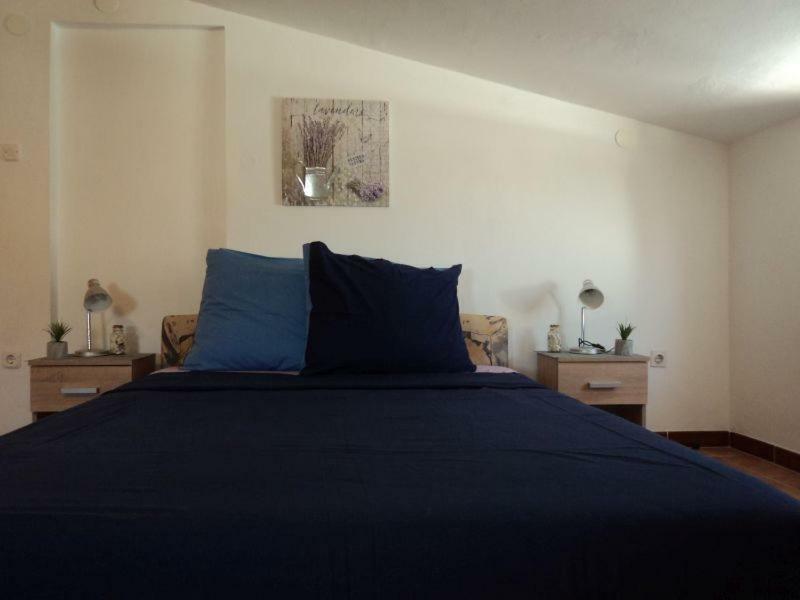 Studio Apartments Ana Rovigno Esterno foto